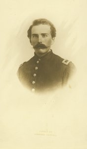 Retrato busto de un hombre en uniforme de Gerhard Sisters Studio